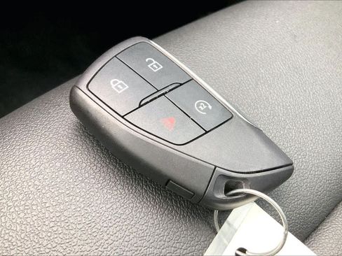 Used 2025 GMC Canyon Elevation w/ Convenience Package AWD/4WD image 14
