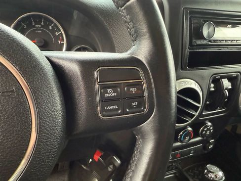 Used 2016 Jeep Wrangler Unlimited Sahara w/ Connectivity Group image 23