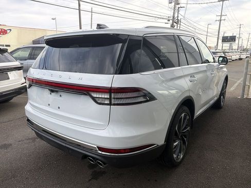 New 2026 Lincoln Aviator Reserve image 3