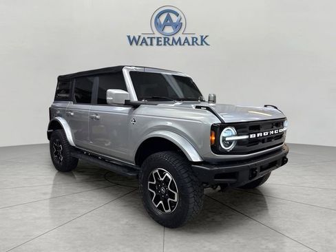 Used 2022 Ford Bronco Outer Banks image 7