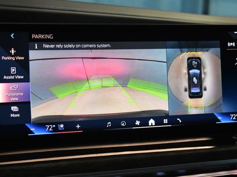 Certified 2024 BMW i7 xDrive60 image 11