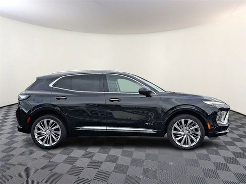Used 2024 Buick Envision Avenir image 10