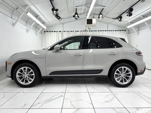 New 2026 Porsche Macan image 15