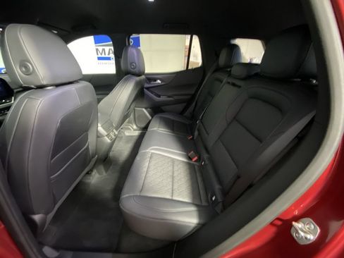 Used 2025 Chevrolet Equinox LT FWD image 30