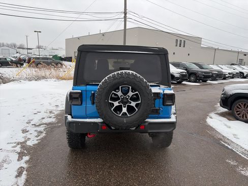 Used 2021 Jeep Wrangler Unlimited Rubicon w/ Cold Weather Group image 6