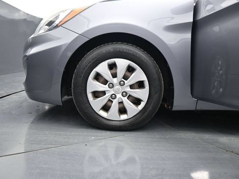 Used 2015 Hyundai Accent GLS FWD image 24