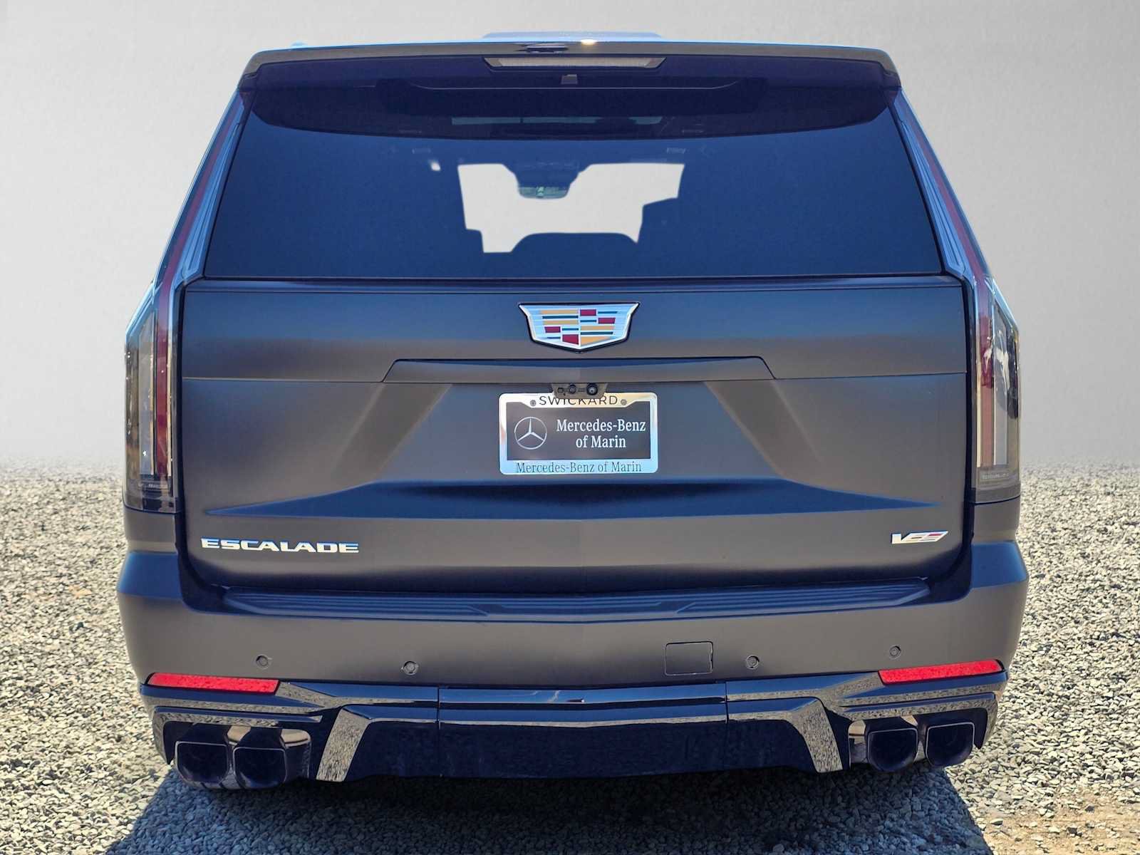 Used 2025 Cadillac Escalade V AWD/4WD image 4