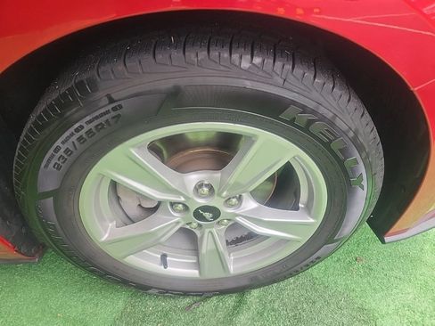 Used 2020 Ford Mustang Coupe RWD image 31