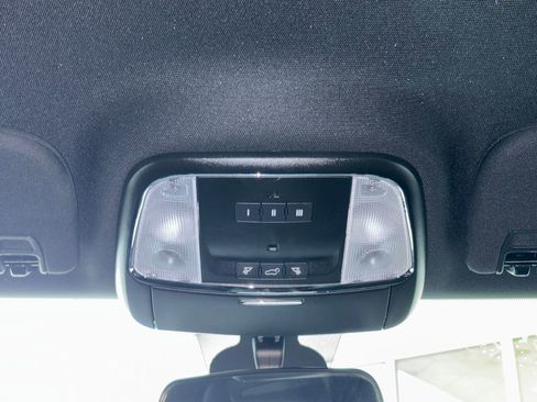 Used 2021 Jeep Grand Cherokee Laredo X image 19