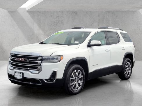 Used 2023 GMC Acadia SLT FWD image 9