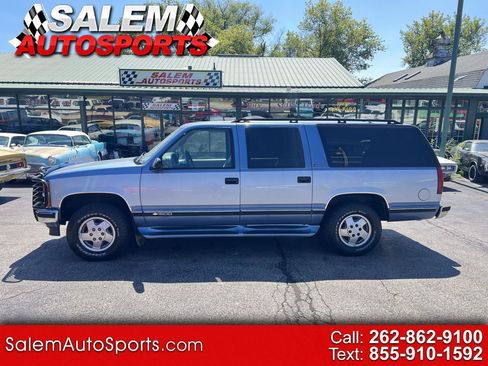 Used 1995 Chevrolet Suburban 4WD image 1
