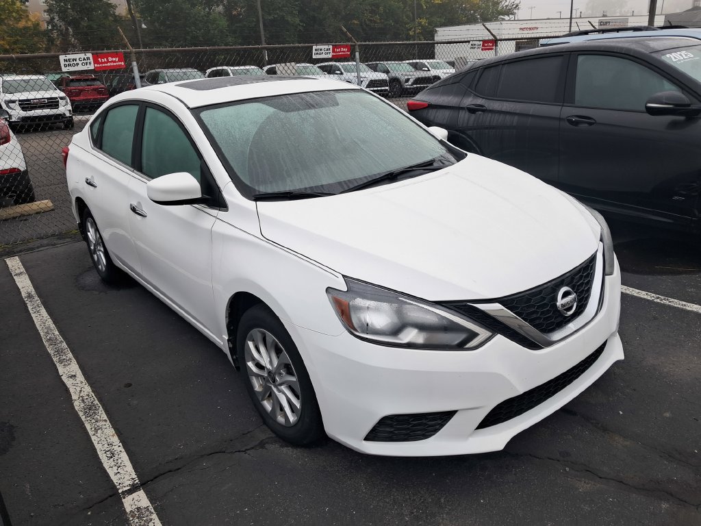 Used 2016 Nissan Sentra SV w/ Style Package FWD image 6