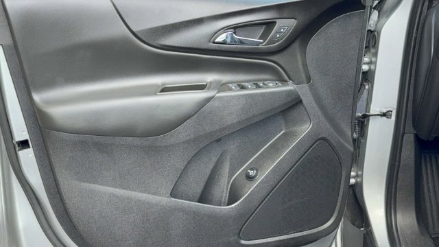 Certified 2024 Chevrolet Equinox LT FWD image 7