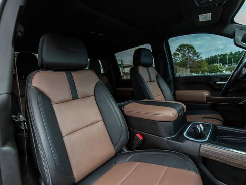 Used 2023 Chevrolet Silverado 2500 High Country w/ Z71 Off-Road Package image 33