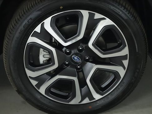 Certified 2023 Subaru Ascent Limited w/ Technology Package image 10