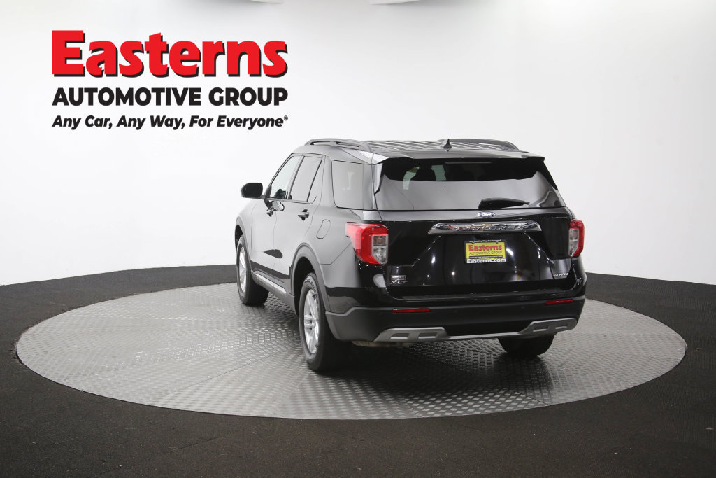 Used 2023 Ford Explorer XLT w/ Equipment Group 202A AWD/4WD image 68