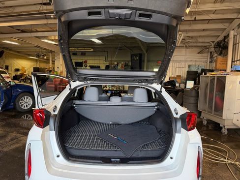 Used 2021 Toyota Prius Prime LE w/ Carpet Mat Package (TMS) FWD image 19