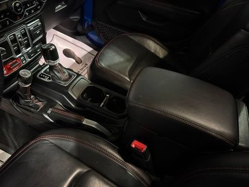 Used 2020 Jeep Gladiator Rubicon AWD/4WD image 8