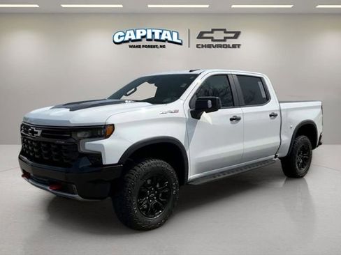 Used 2022 Chevrolet Silverado 1500 ZR2 w/ Technology Package image 1