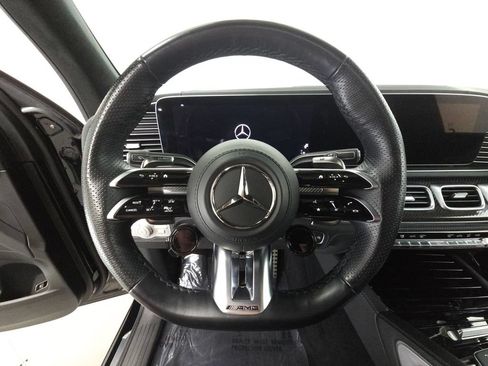 Used 2025 Mercedes-Benz GLS 63 AMG 4MATIC image 12