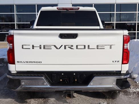 Used 2021 Chevrolet Silverado 2500 LTZ w/ LTZ Convenience Package image 7