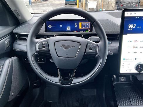 Used 2025 Ford Mustang Mach-E Premium image 5