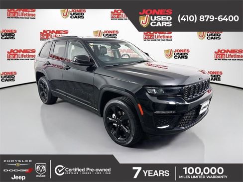 Used 2023 Jeep Grand Cherokee Limited w/ Black Appearance Package AWD/4WD image 1