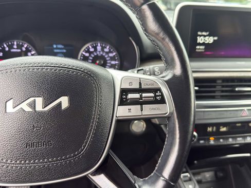 Certified 2022 Kia Telluride EX w/ EX Premium Package AWD/4WD image 20