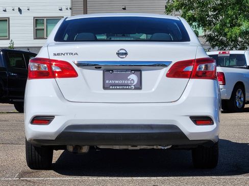 Used 2019 Nissan Sentra S FWD image 11