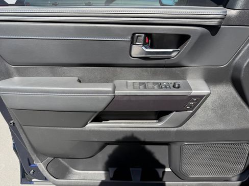 Used 2022 Toyota Tundra Platinum AWD/4WD image 15