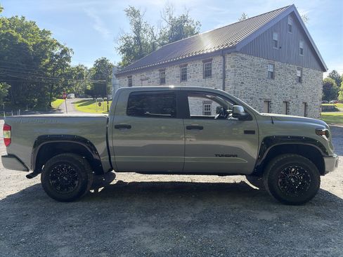 Used 2017 Toyota Tundra TRD Pro AWD/4WD image 4