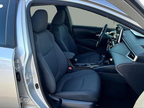 Used 2020 Toyota Corolla LE image 7