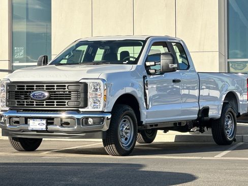 New 2026 Ford F250 XL w/ XL Chrome Package image 7
