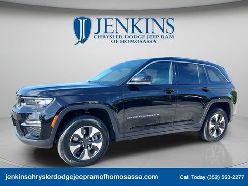 Used 2024 Jeep Grand Cherokee Limited 4xe AWD/4WD image 7
