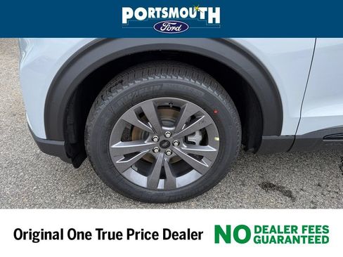 New 2026 Ford Explorer Active w/ Active Comfort Package AWD/4WD image 33
