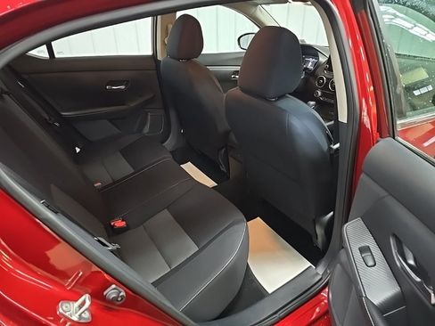 Used 2020 Nissan Sentra SV image 17