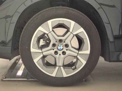 Used 2026 BMW X1 xDrive28i AWD/4WD image 11