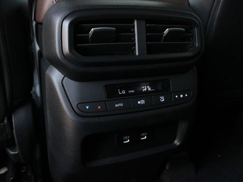 New 2026 Honda Pilot image 23