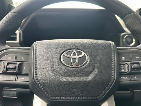 New 2026 Toyota 4Runner Limited AWD/4WD image 21