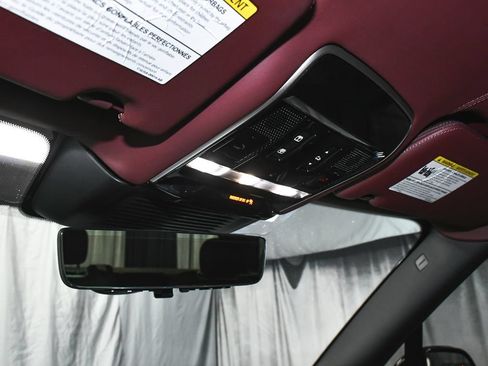 Used 2023 Land Rover Range Rover Autobiography AWD/4WD image 43