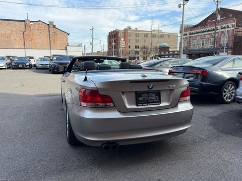 Used 2010 BMW 128i Convertible image 4
