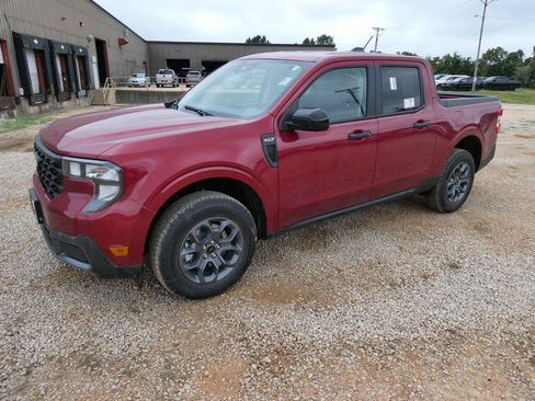 New 2026 Ford Maverick XLT w/ XLT Luxury Package AWD/4WD image 7