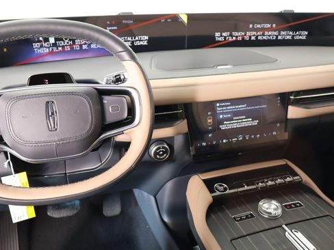 New 2026 Lincoln Navigator Black Label AWD/4WD image 5