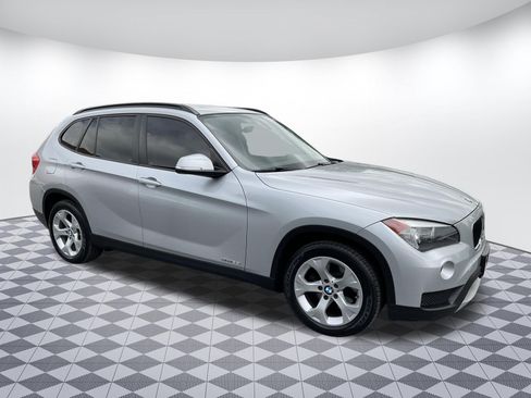 Used 2013 BMW X1 sDrive28i RWD image 1