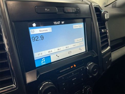 Used 2016 Ford F150 XLT w/ Equipment Group 302A Luxury image 13