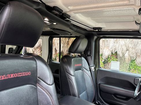 Used 2021 Jeep Wrangler Unlimited Rubicon AWD/4WD image 16