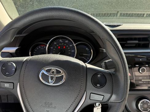 Used 2014 Toyota Corolla L image 14
