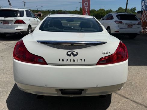 Used 2011 INFINITI G37 x Coupe w/ Premium Pkg AWD/4WD image 7