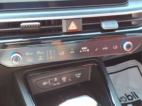 Used 2025 Kia K5 GT-Line w/ GT-Line Premium Package image 10