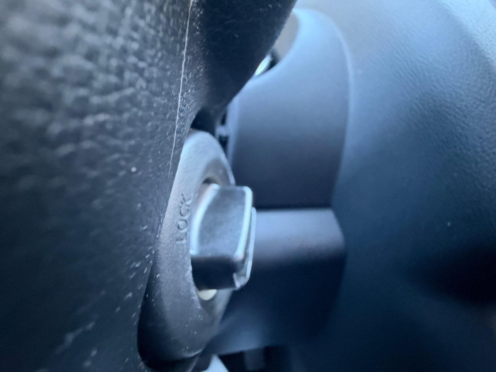 Used 2013 Nissan Rogue SV FWD image 29